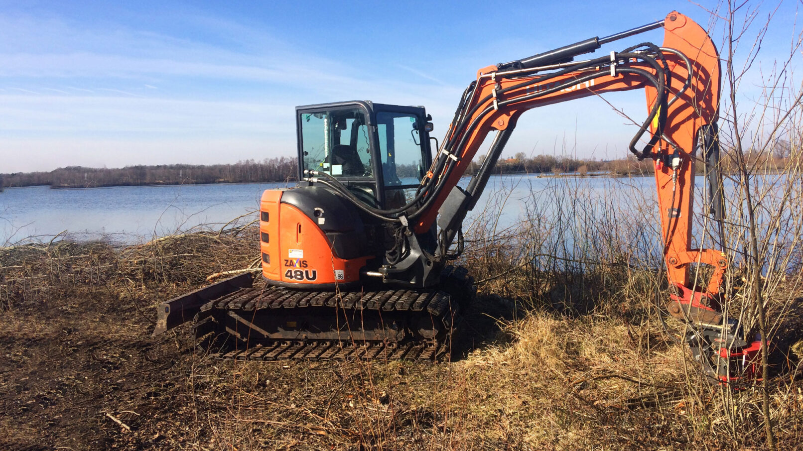Bagger mit Moorlaufwerk und Zwicker